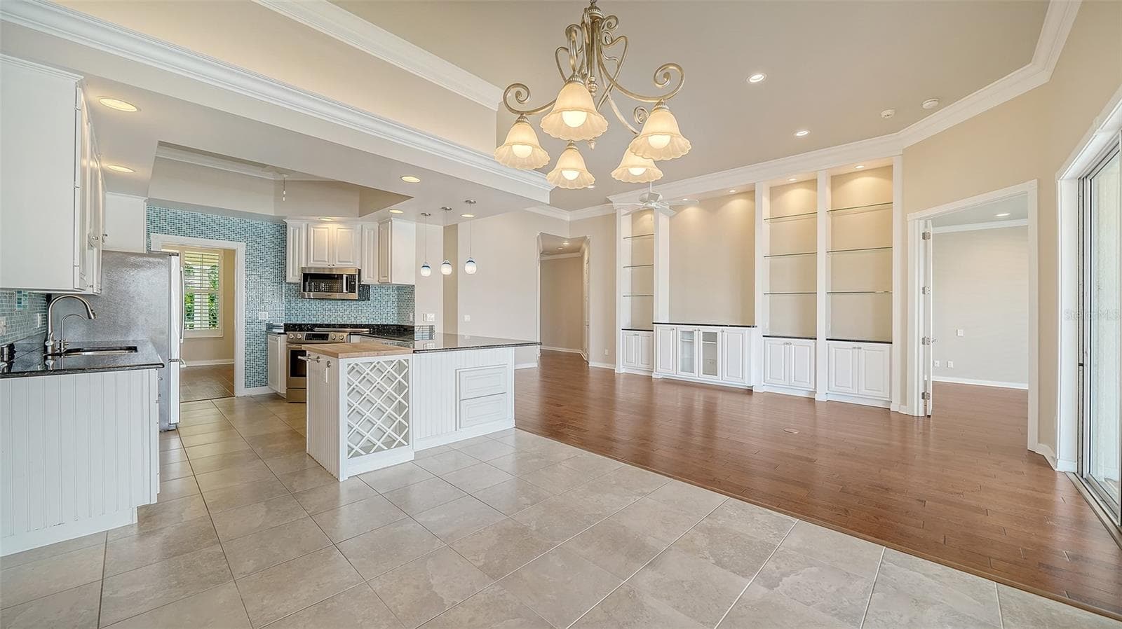 Single Family Residence at 5924 MARIPOSA LN, SARASOTA, photo 23 of 55