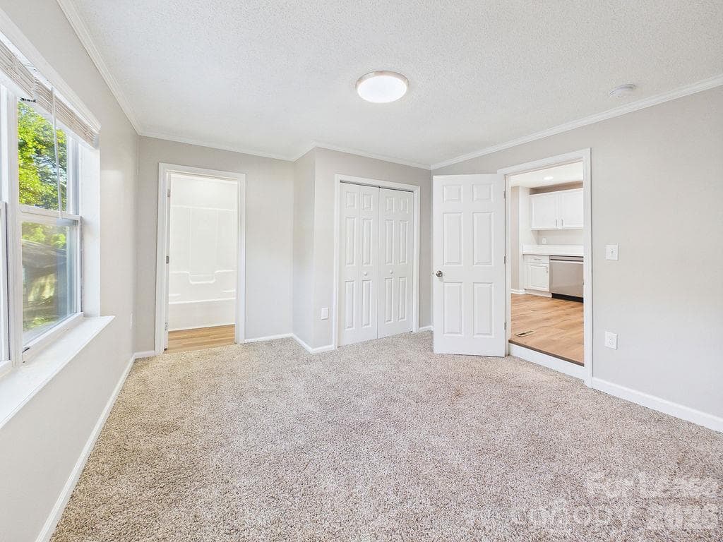 Single Family Residence at 1015 4th Avenue, Gastonia, photo 13 of 40