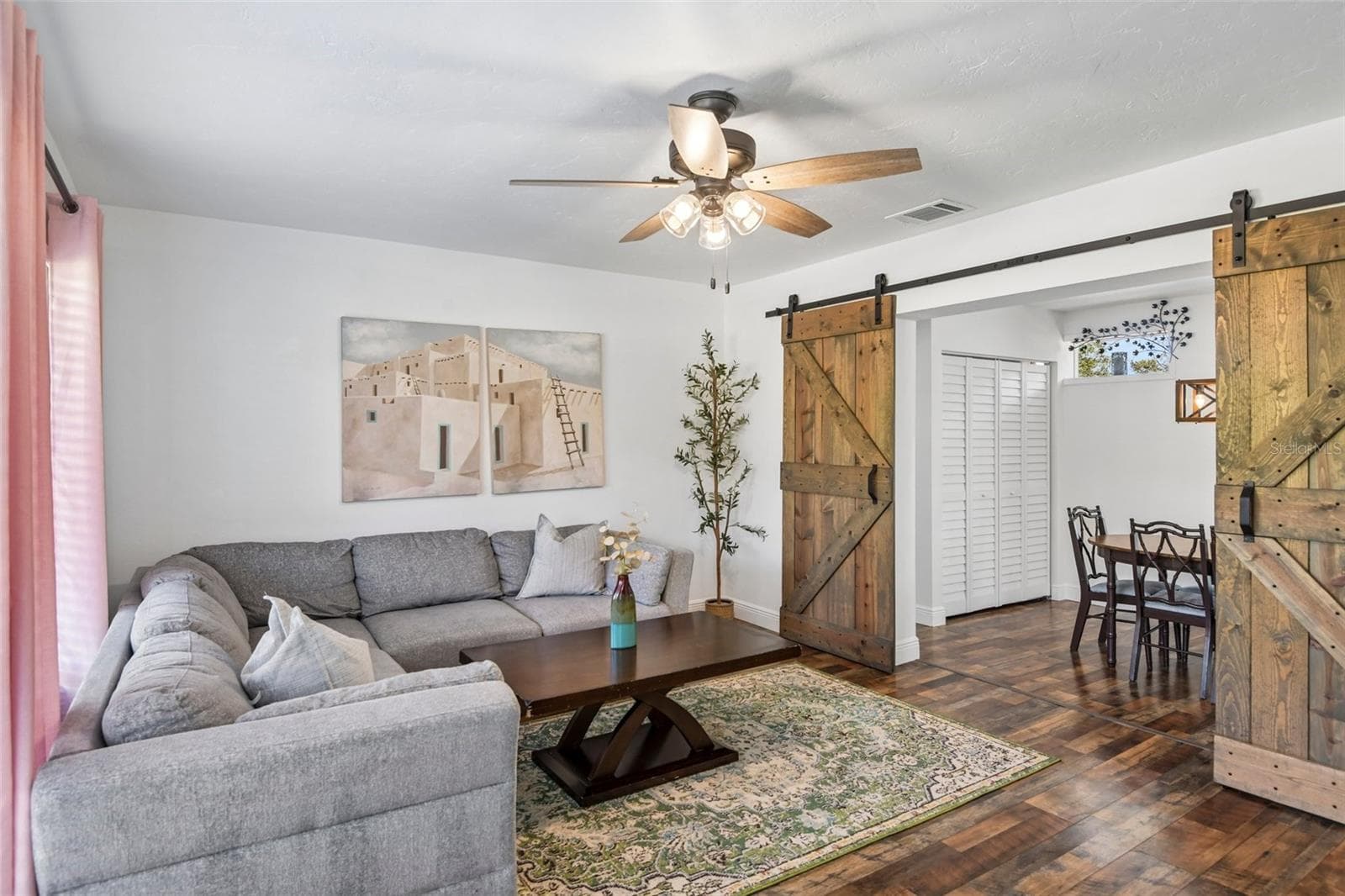 Single Family Residence at 201 REDWOOD AVE, TAMPA, photo 3 of 40