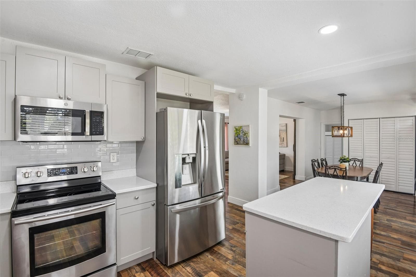 Single Family Residence at 201 REDWOOD AVE, TAMPA, photo 11 of 40