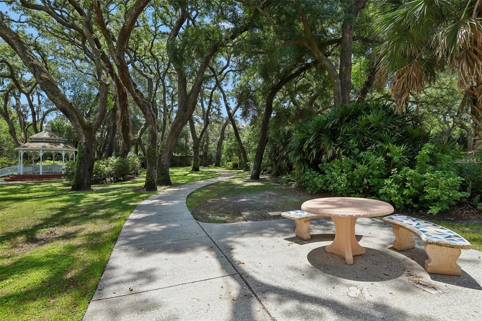 Single Family Residence at 201 REDWOOD AVE, TAMPA, photo 36 of 40