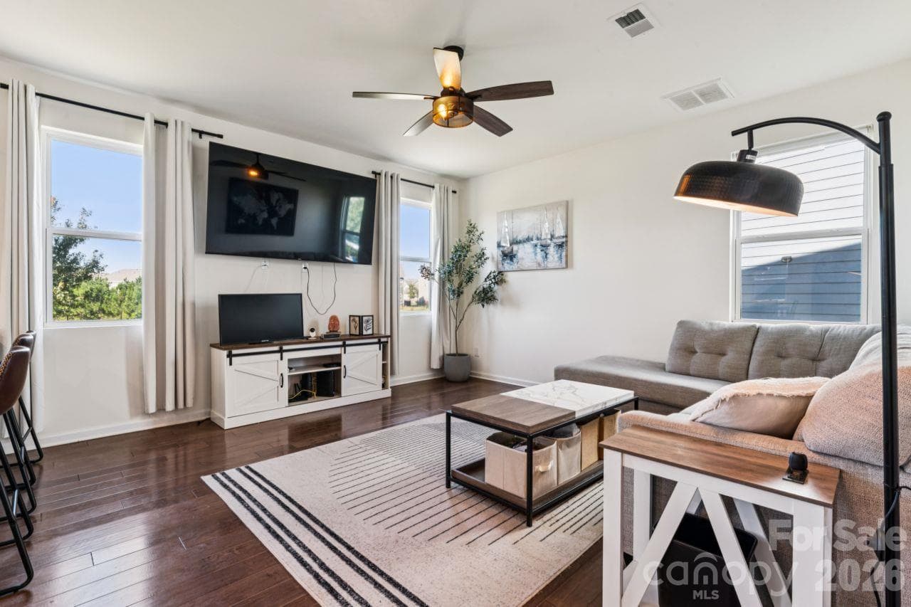 Living room - 2625 Trinity Street, Monroe