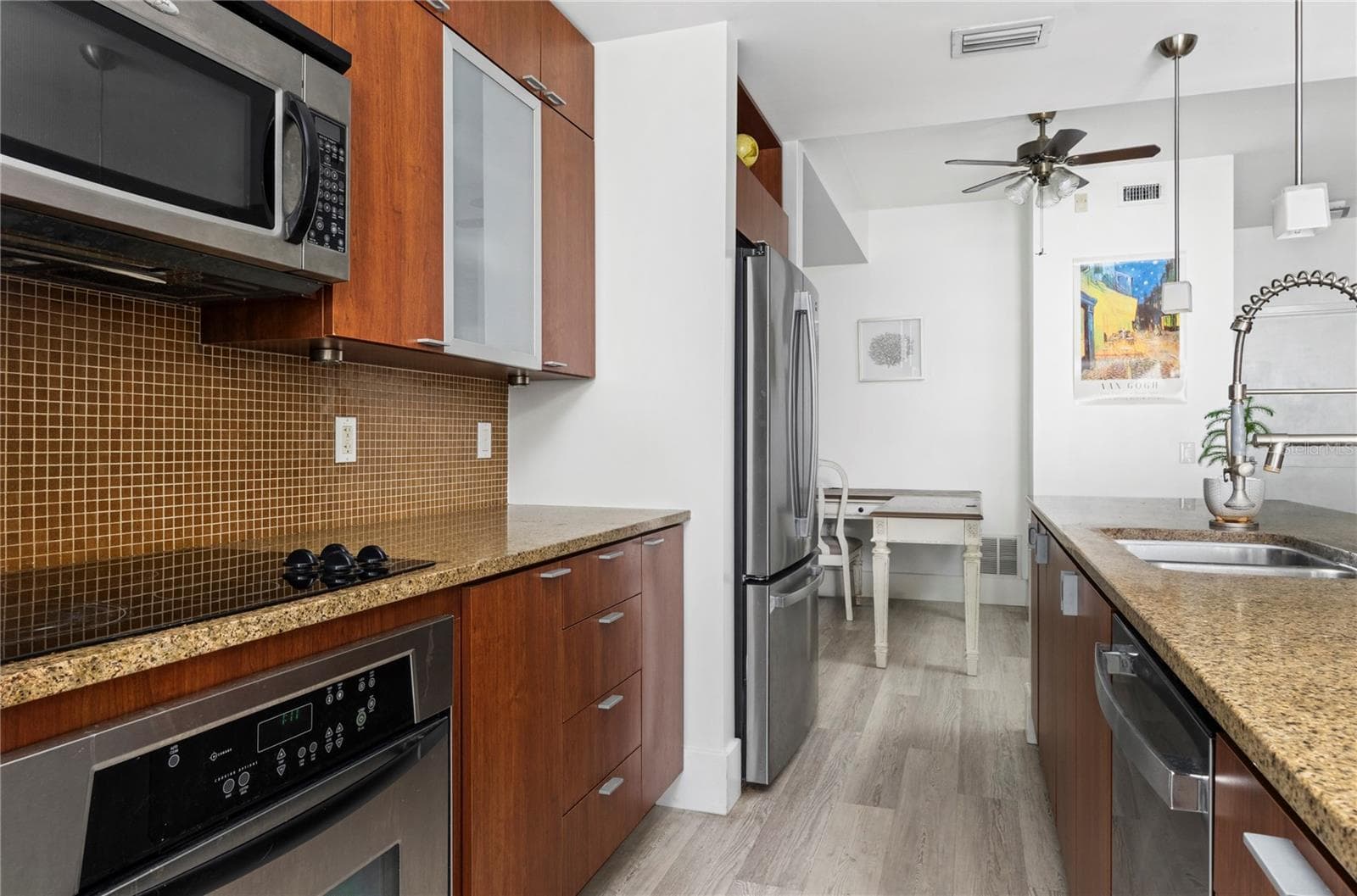 Kitchen Appliances - 912 CHANNELSIDE DR #2414, TAMPA