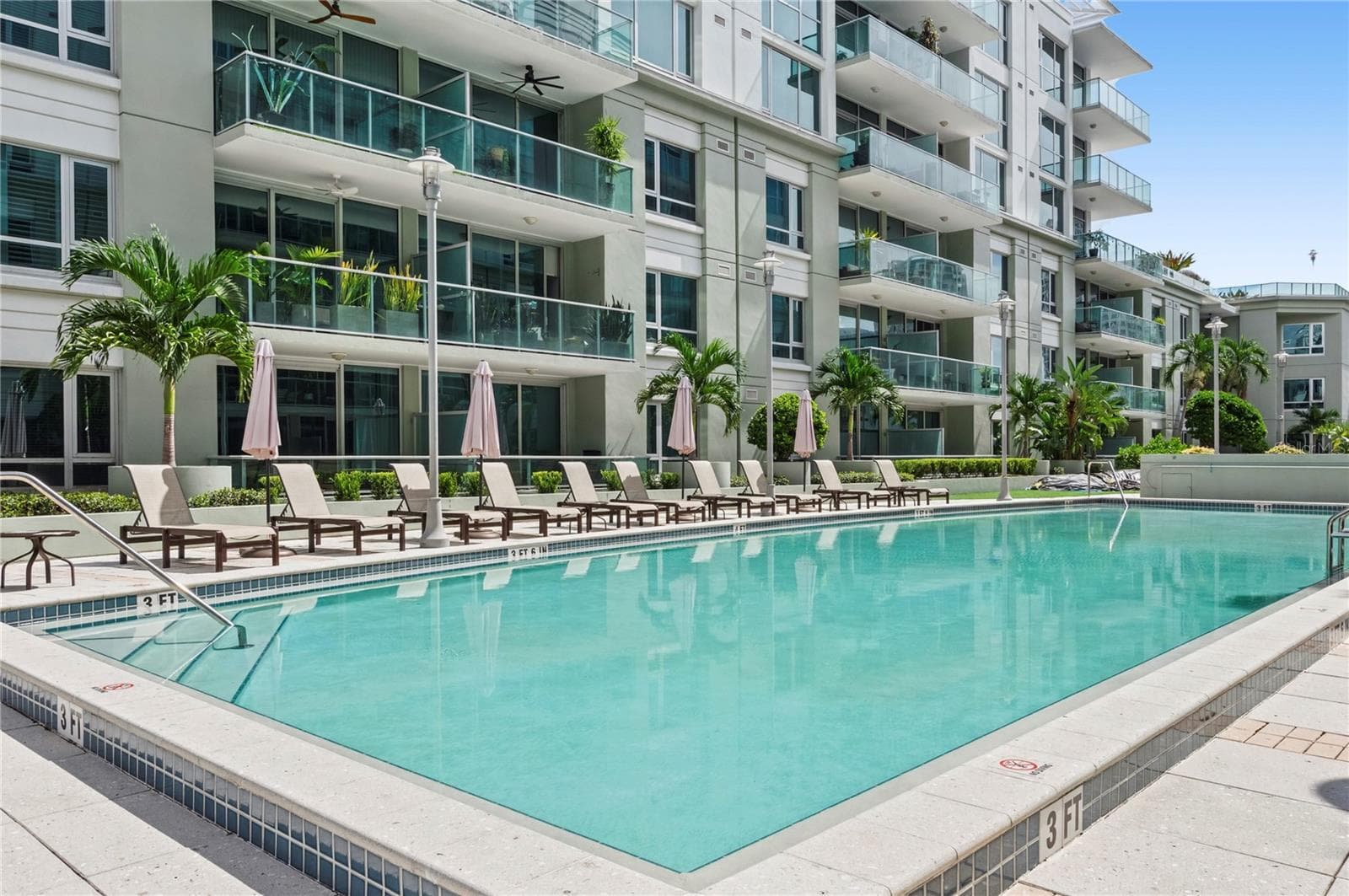 Pool - 912 CHANNELSIDE DR #2414, TAMPA