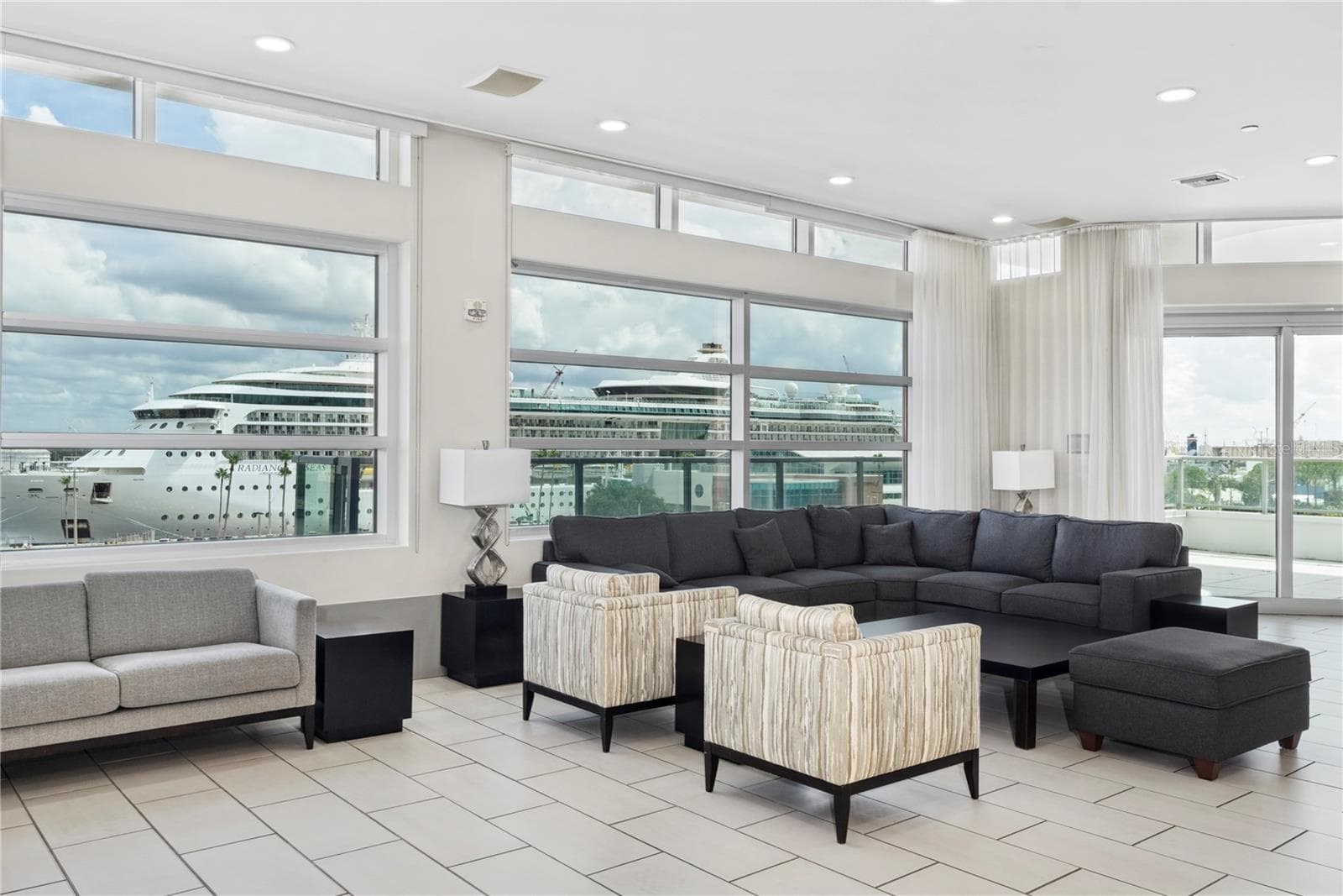 Amenity Center - 912 CHANNELSIDE DR #2414, TAMPA