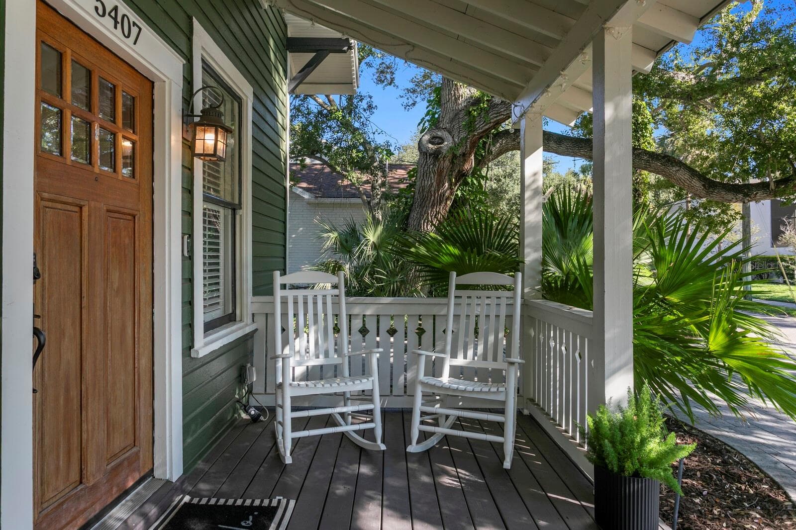 Single Family Residence at 5407 S RUSSELL ST, TAMPA, photo 4 of 29
