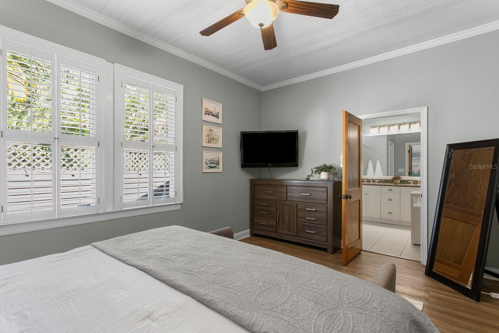 Single Family Residence at 5407 S RUSSELL ST, TAMPA, photo 23 of 29