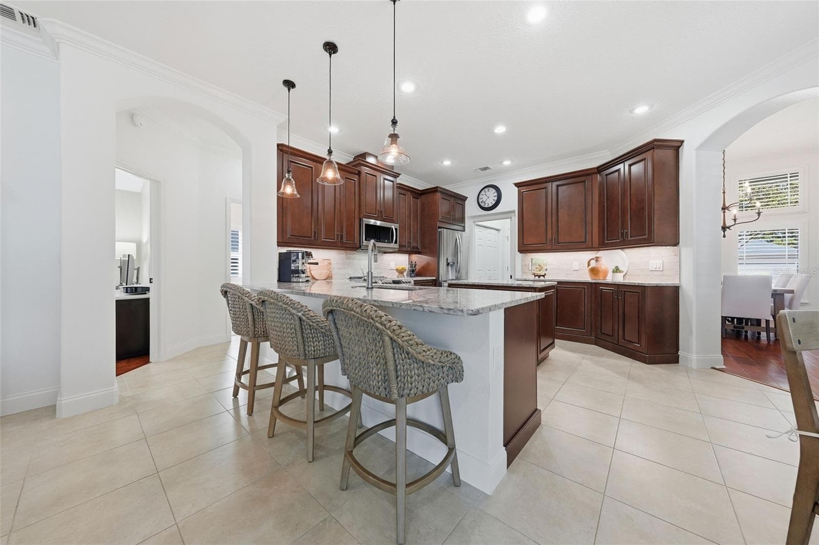 KITCHEN - 13850 BLUEWATER CIR, ORLANDO