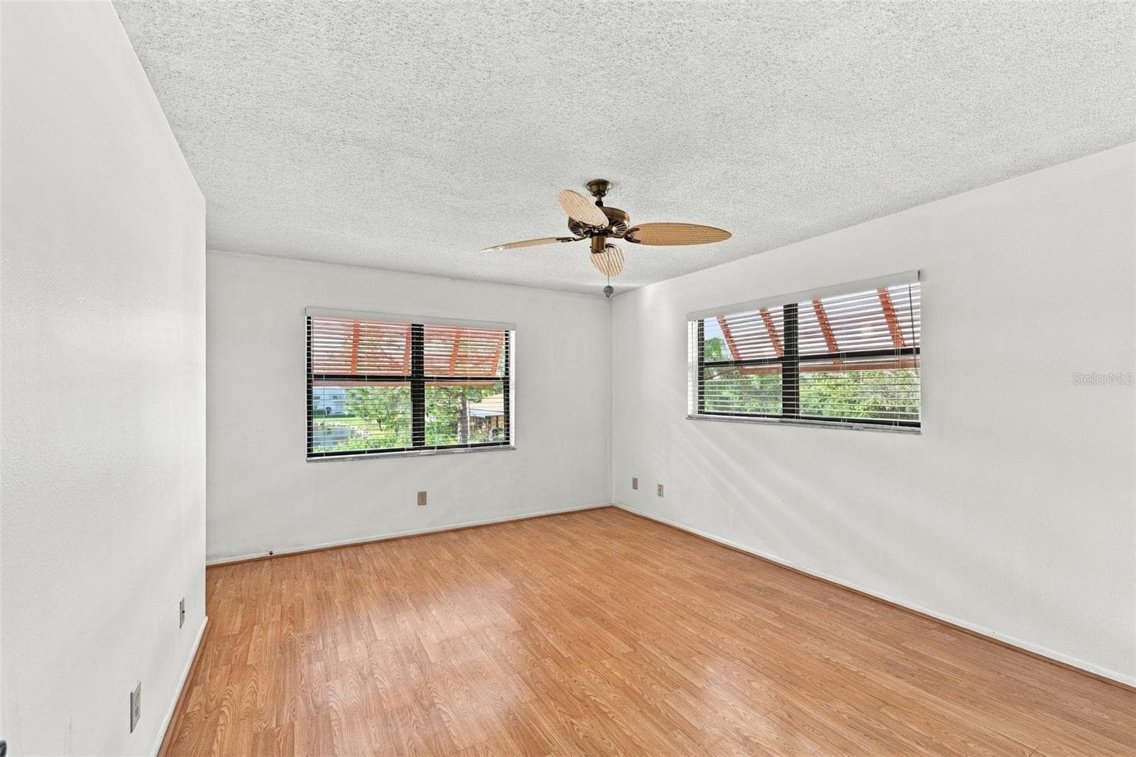 Condominium at 5817 PARK ST N #212, ST PETERSBURG, photo 23 of 49