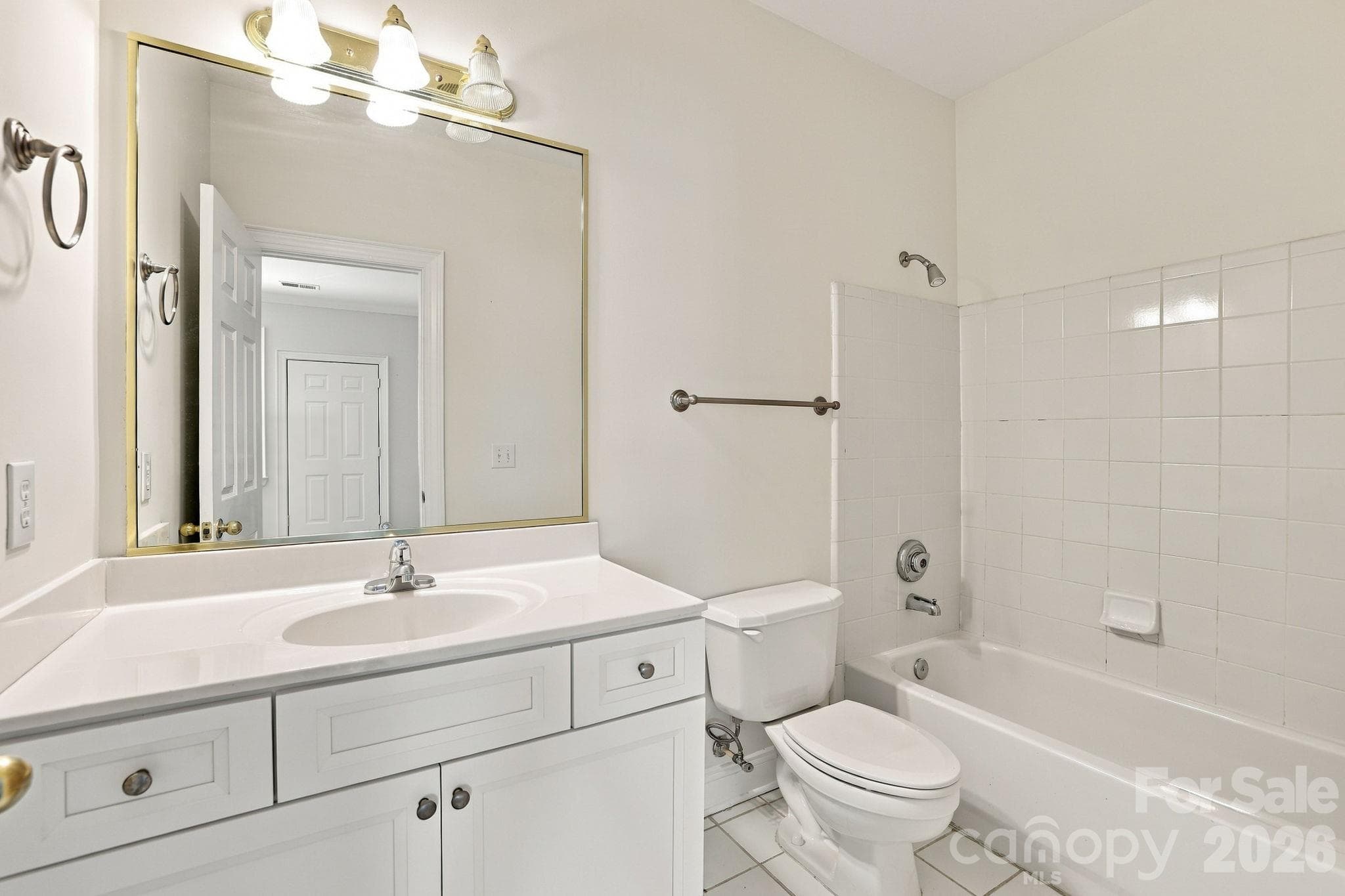 Secondary Bath - 5601 Fairview Road, Charlotte