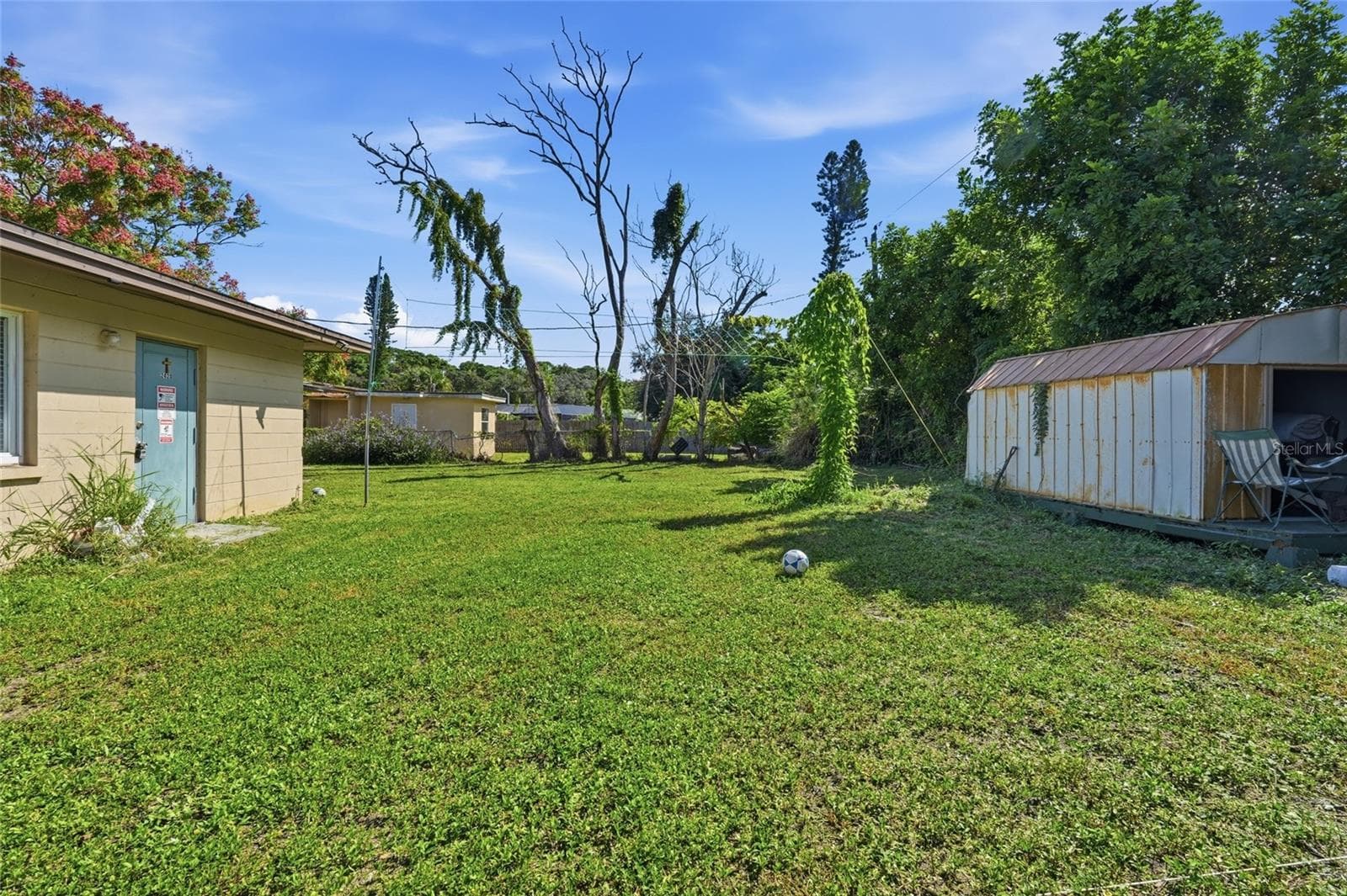 Duplex at 2418 51ST AVENUE DR W, BRADENTON, photo 7 of 52