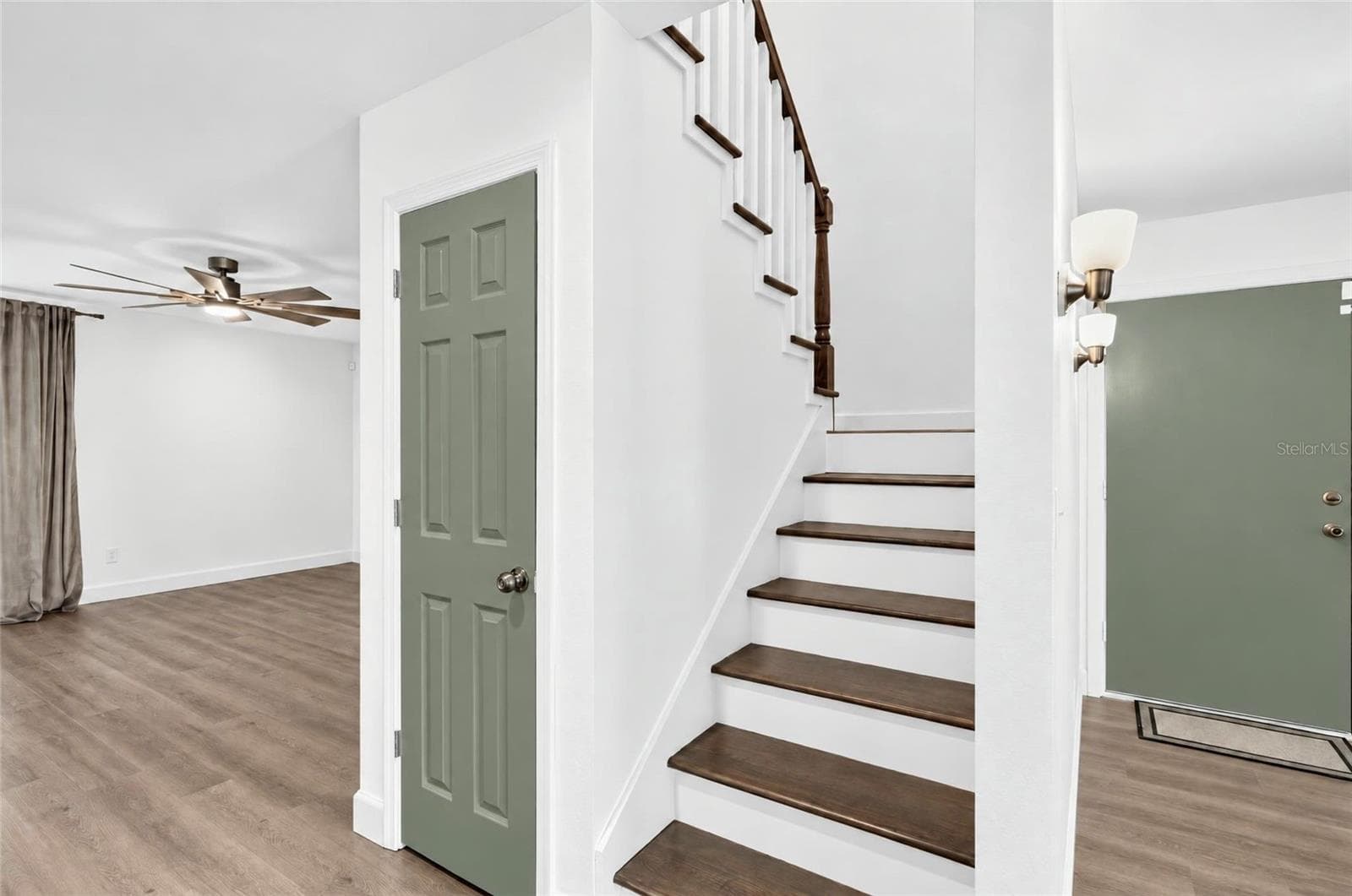 Downstairs Storage - 1333 SE 3RD ST, OCALA