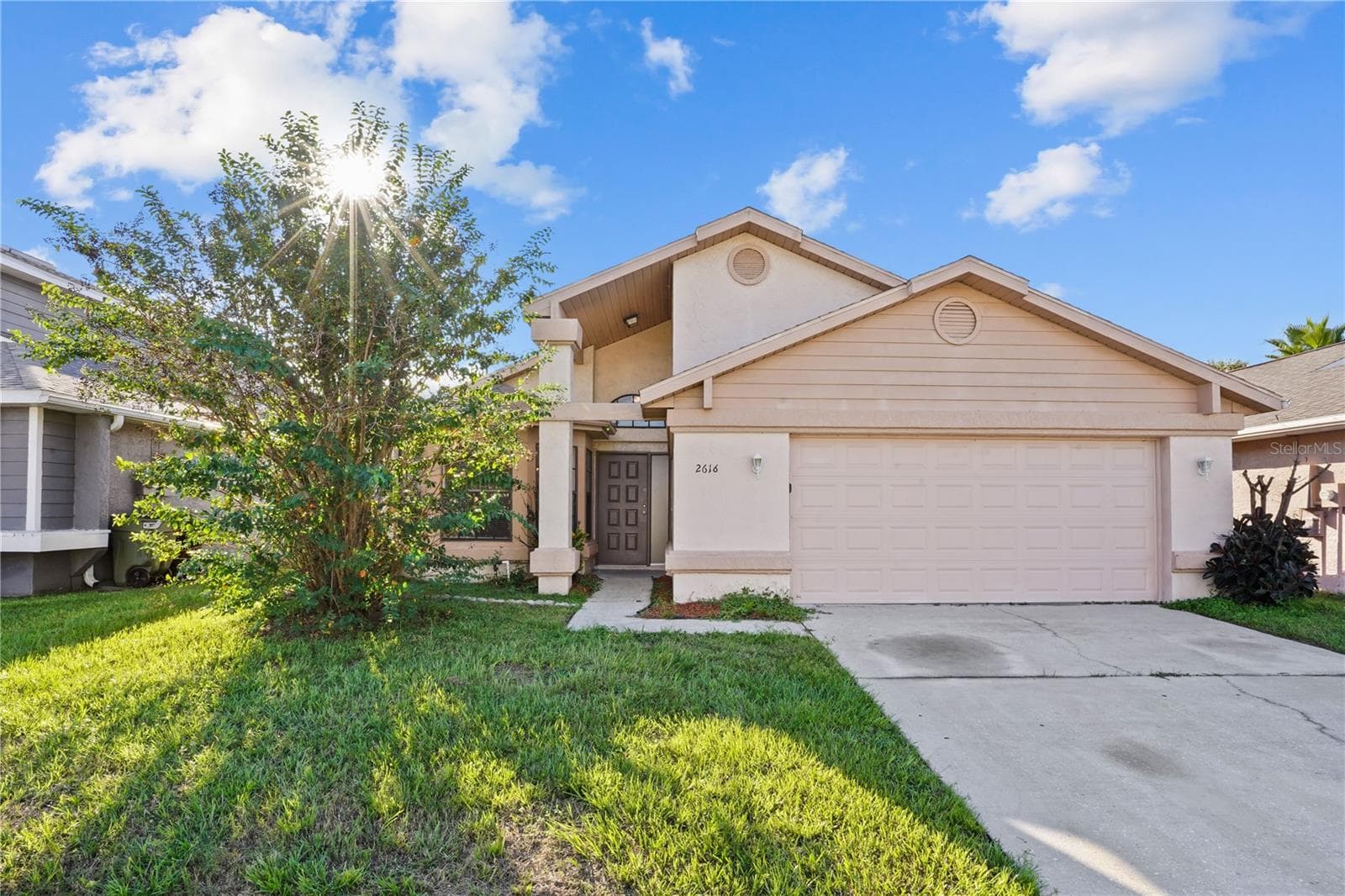 Single Family Residence at 2616 WHALEBONE BAY DR, KISSIMMEE, photo 2 of 34