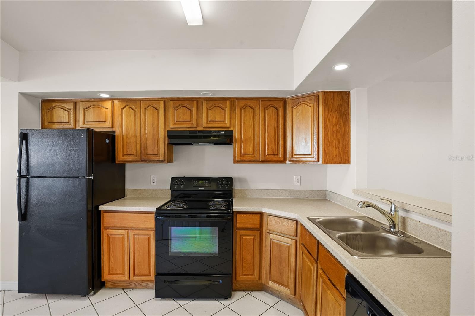 Single Family Residence at 2616 WHALEBONE BAY DR, KISSIMMEE, photo 15 of 34