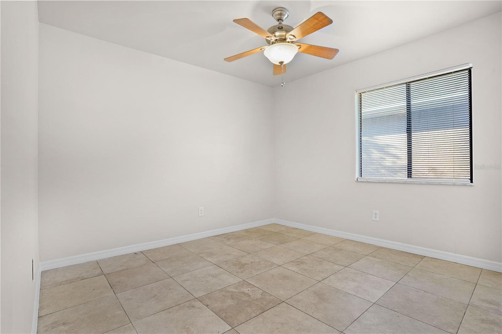 Single Family Residence at 2616 WHALEBONE BAY DR, KISSIMMEE, photo 26 of 34