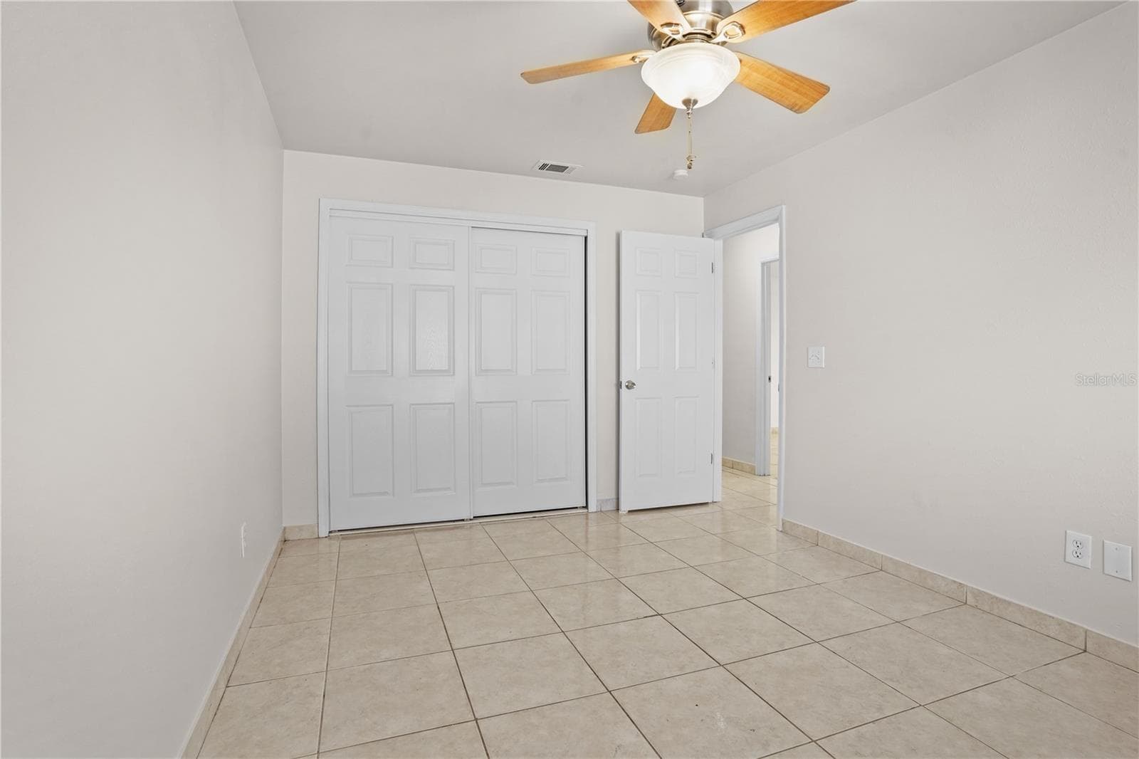 Single Family Residence at 2616 WHALEBONE BAY DR, KISSIMMEE, photo 30 of 34
