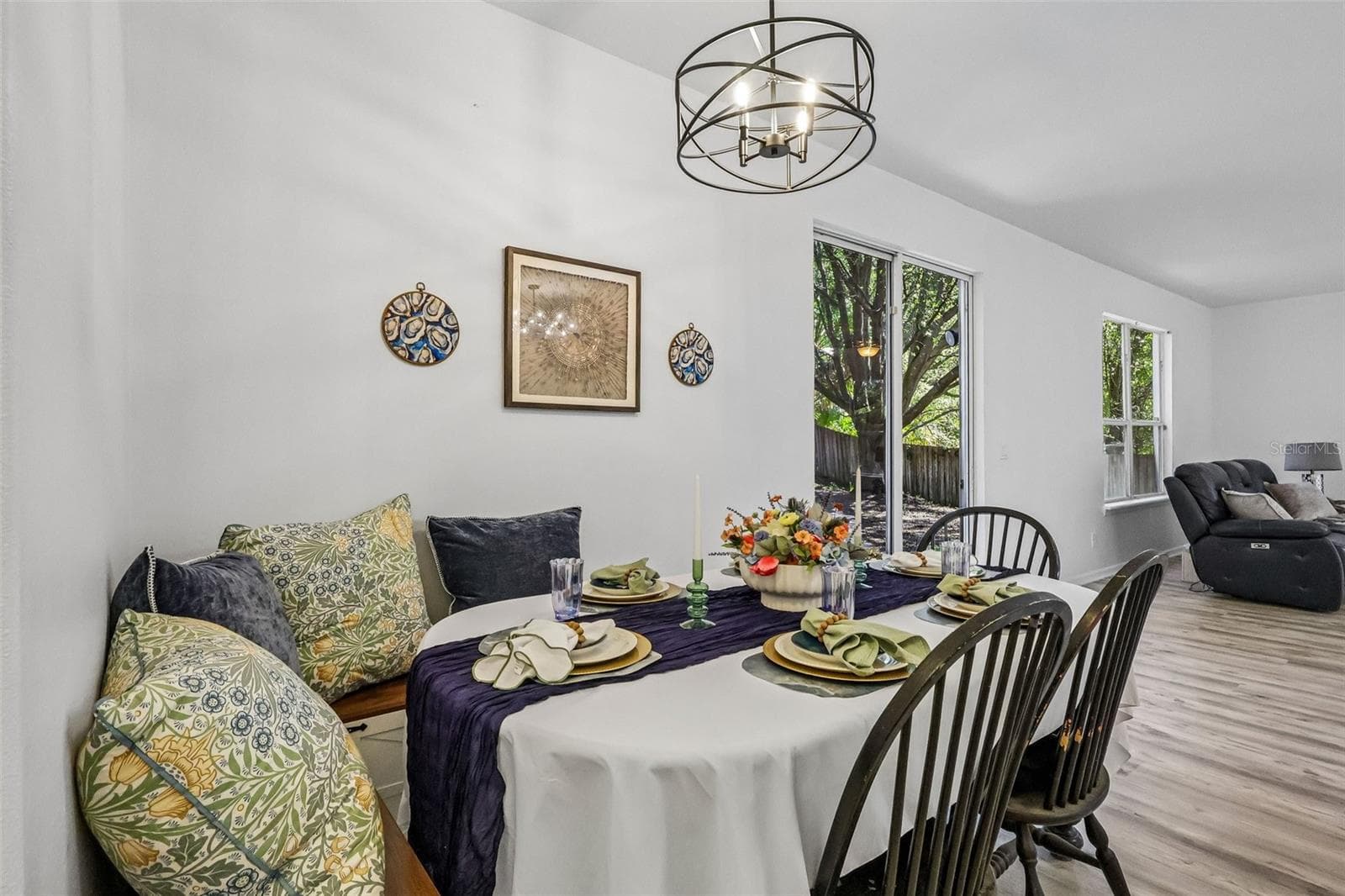 Just imagine backyard barbecues and entertaining here! - 1305 WINDY BLUFF DR, MINNEOLA