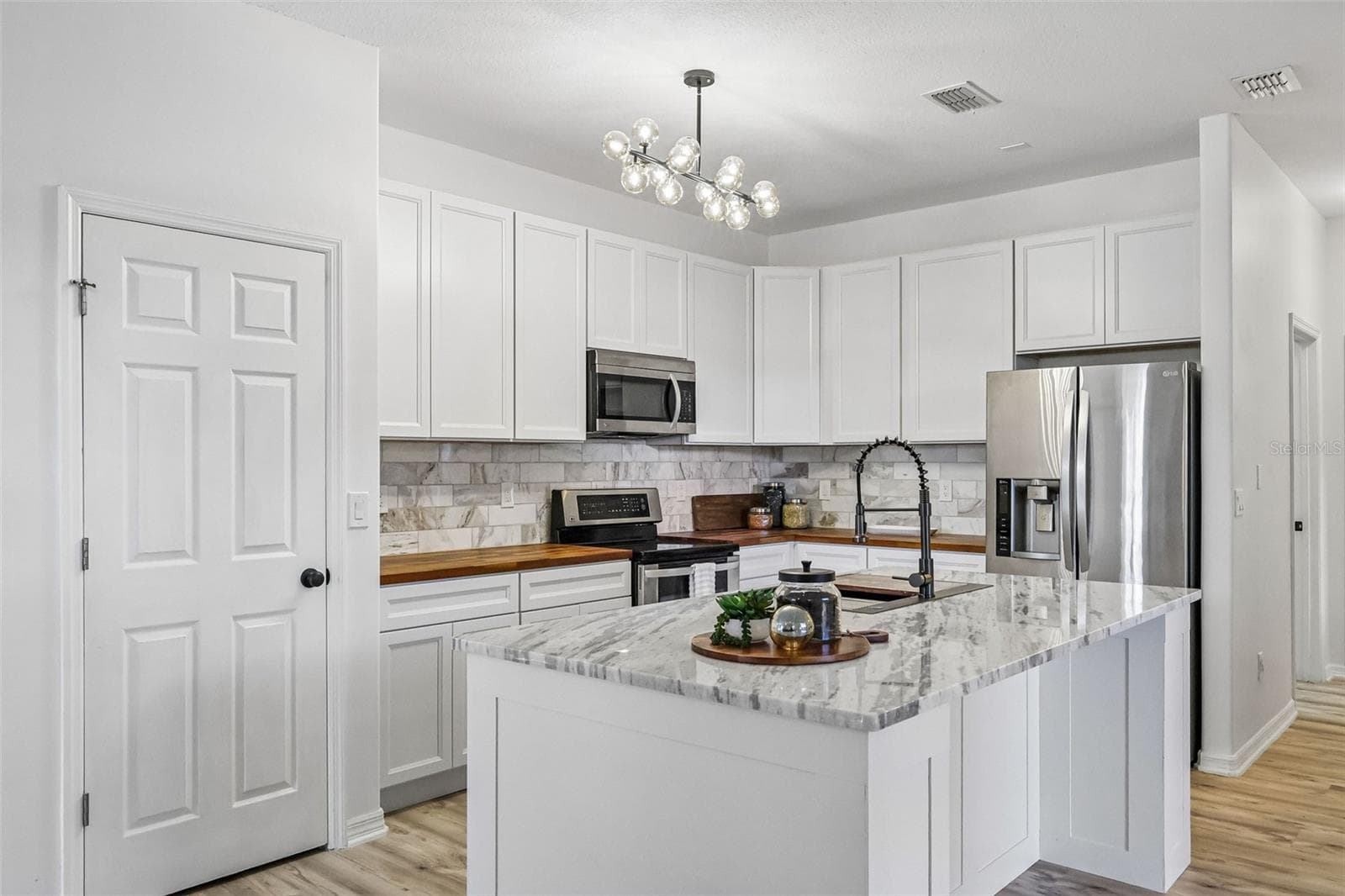 Single Family Residence at 1305 WINDY BLUFF DR, MINNEOLA, photo 23 of 51