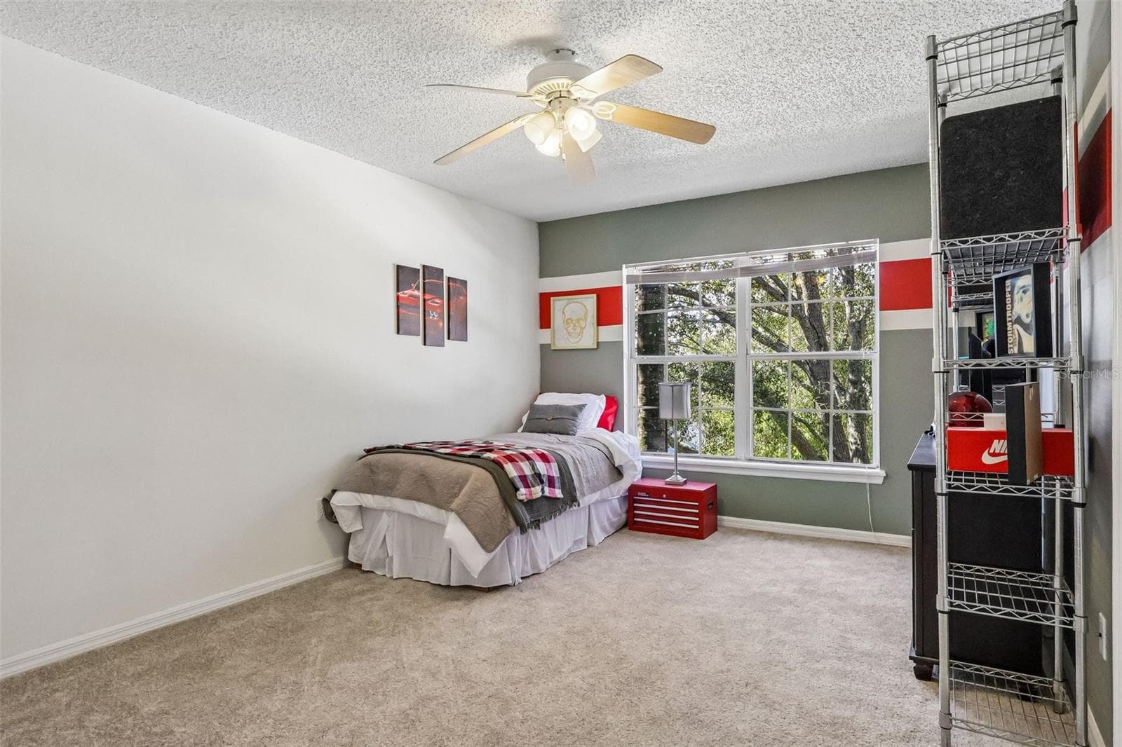 2 of 4 total bedrooms upstairs -- one at each corner of the house. - 1305 WINDY BLUFF DR, MINNEOLA