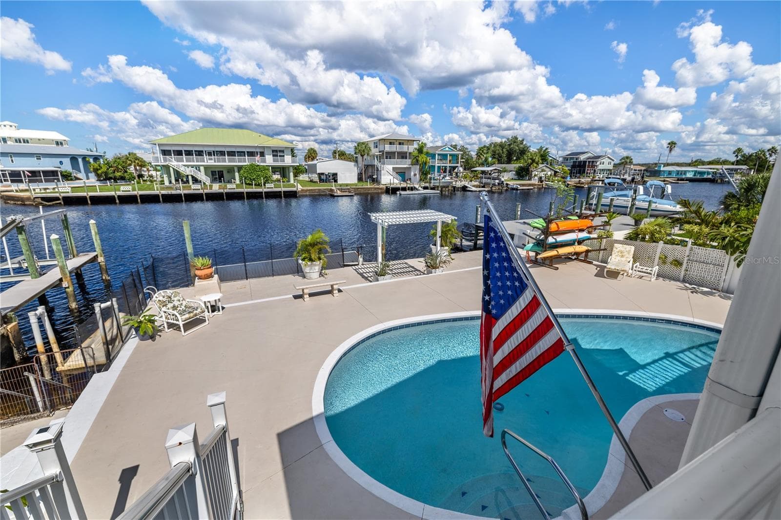 Single Family Residence at 3337 MANGROVE DR, HERNANDO BEACH, photo 5 of 77