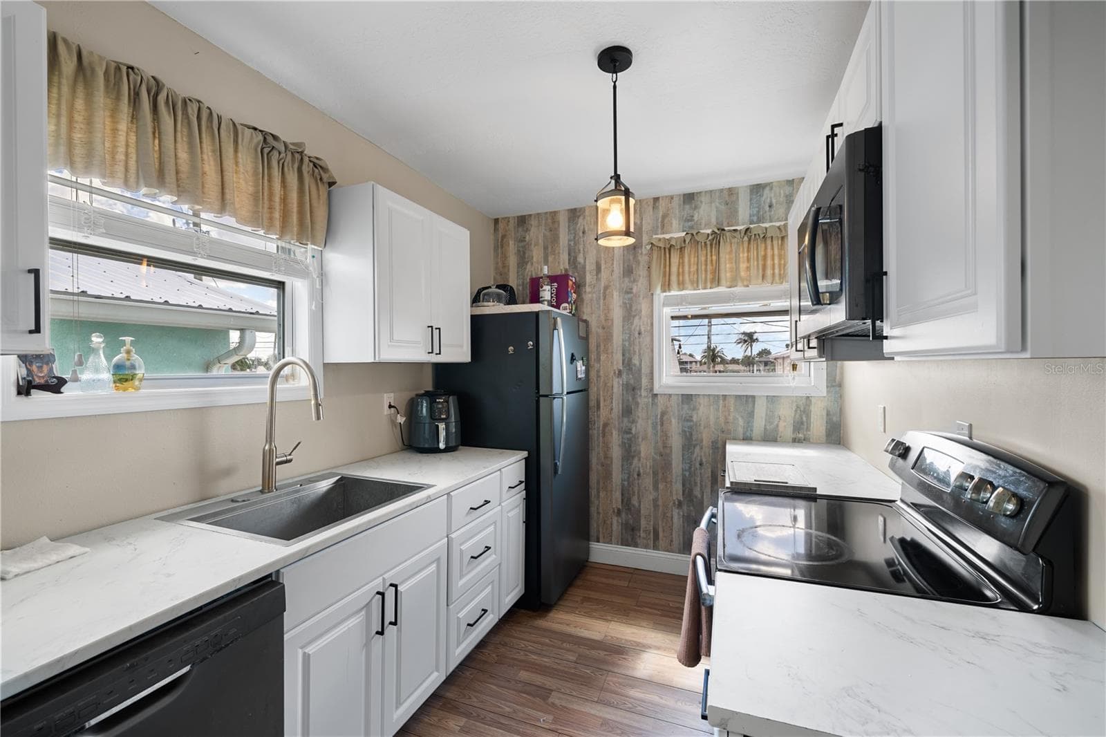 UNIT #2 - 3337 MANGROVE DR, HERNANDO BEACH