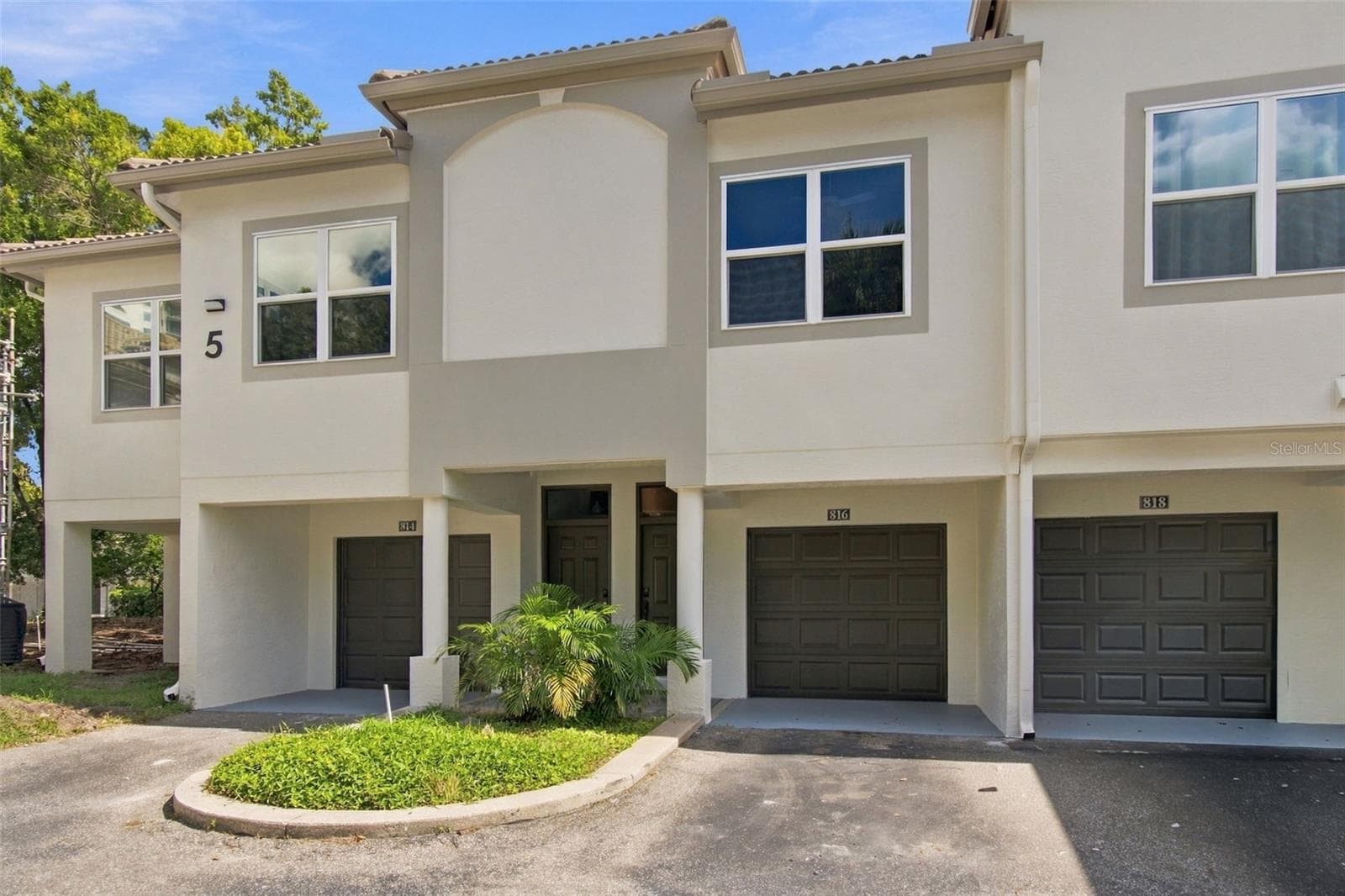 Condominium at 816 NORMANDY TRACE RD, TAMPA, photo 4 of 58