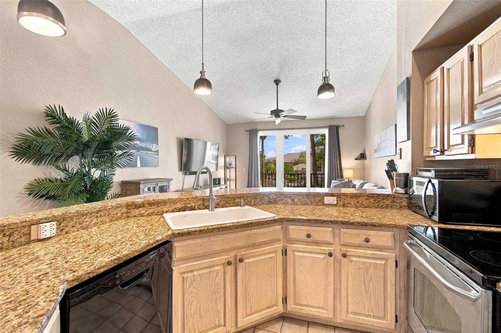 Condominium at 816 NORMANDY TRACE RD, TAMPA, photo 23 of 58