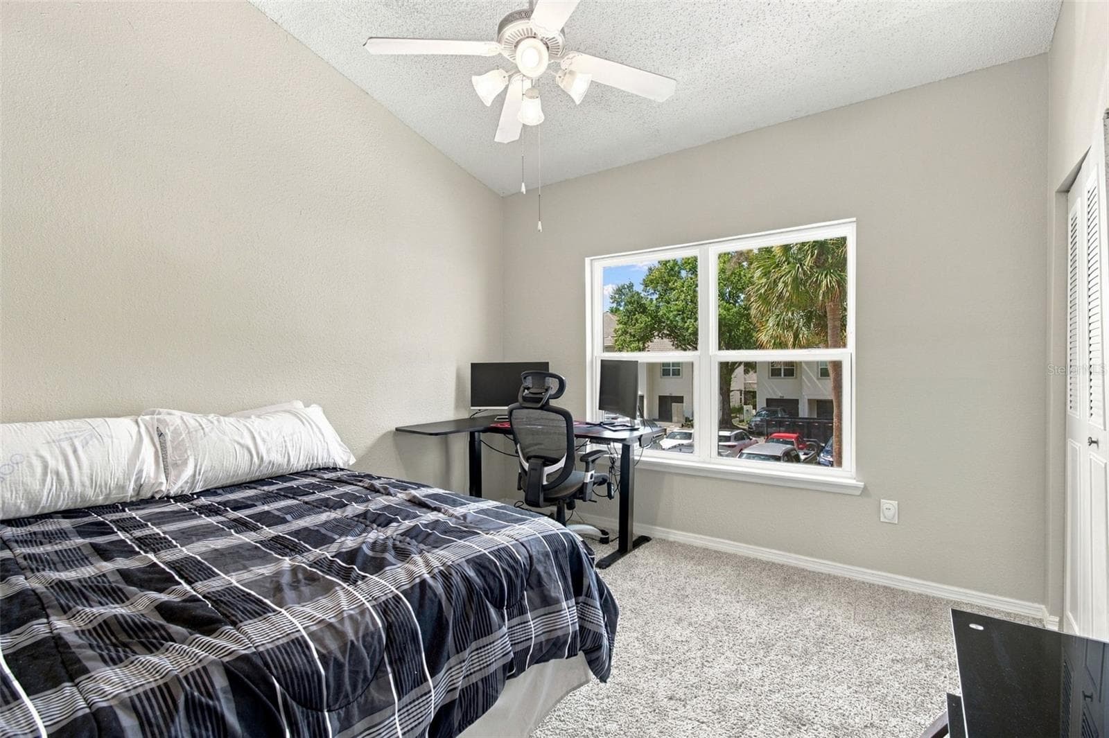Condominium at 816 NORMANDY TRACE RD, TAMPA, photo 34 of 58