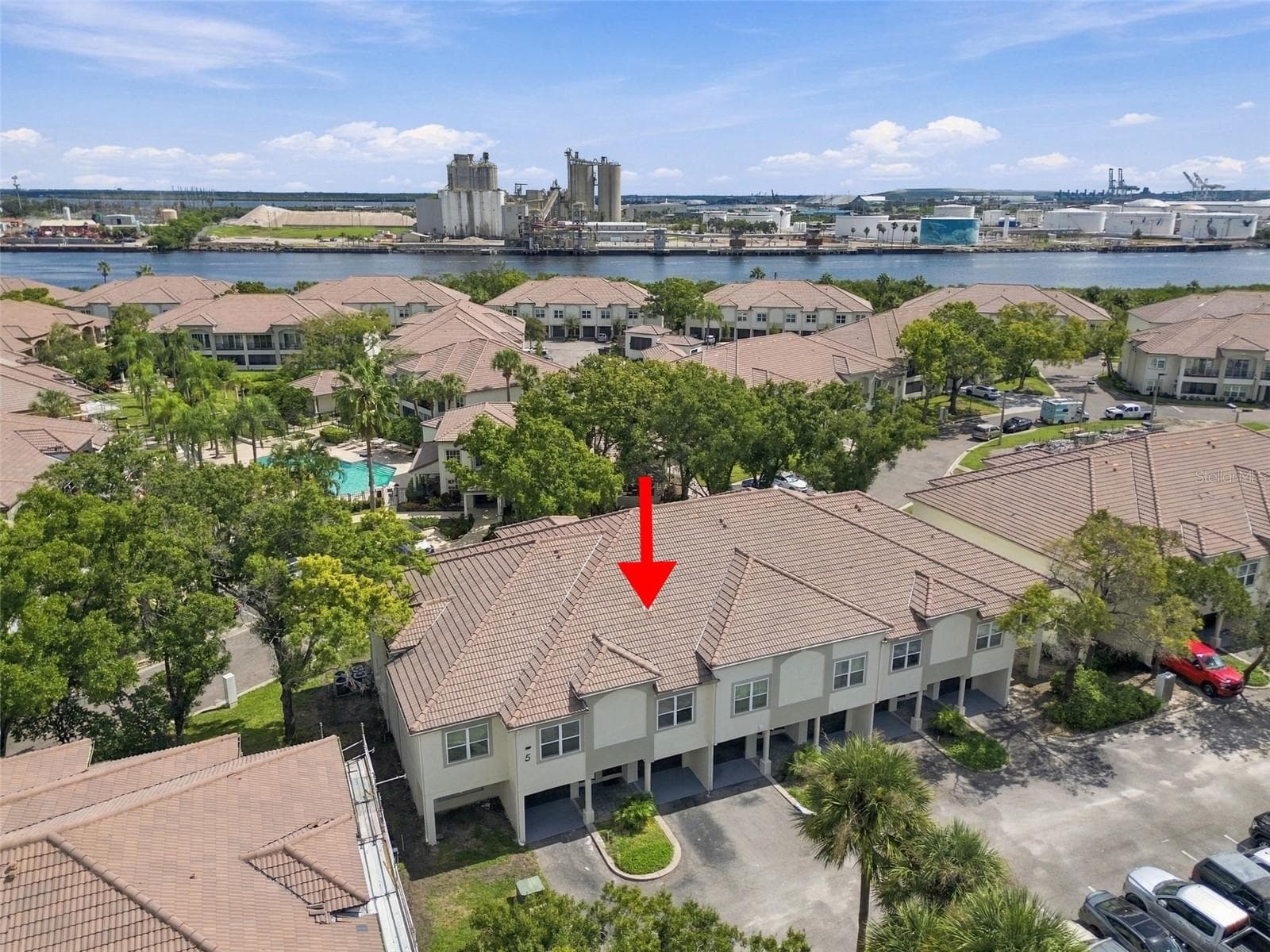 Condominium at 816 NORMANDY TRACE RD, TAMPA, photo 40 of 58