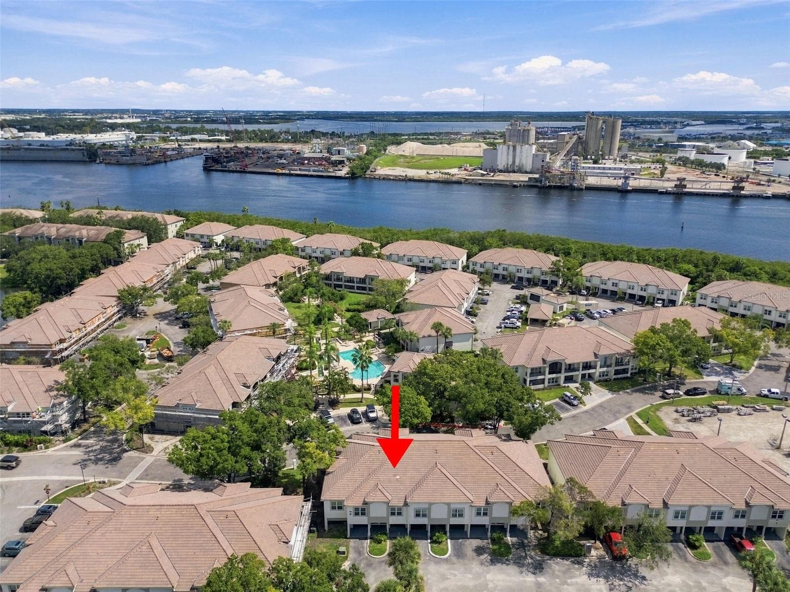 Condominium at 816 NORMANDY TRACE RD, TAMPA, photo 41 of 58