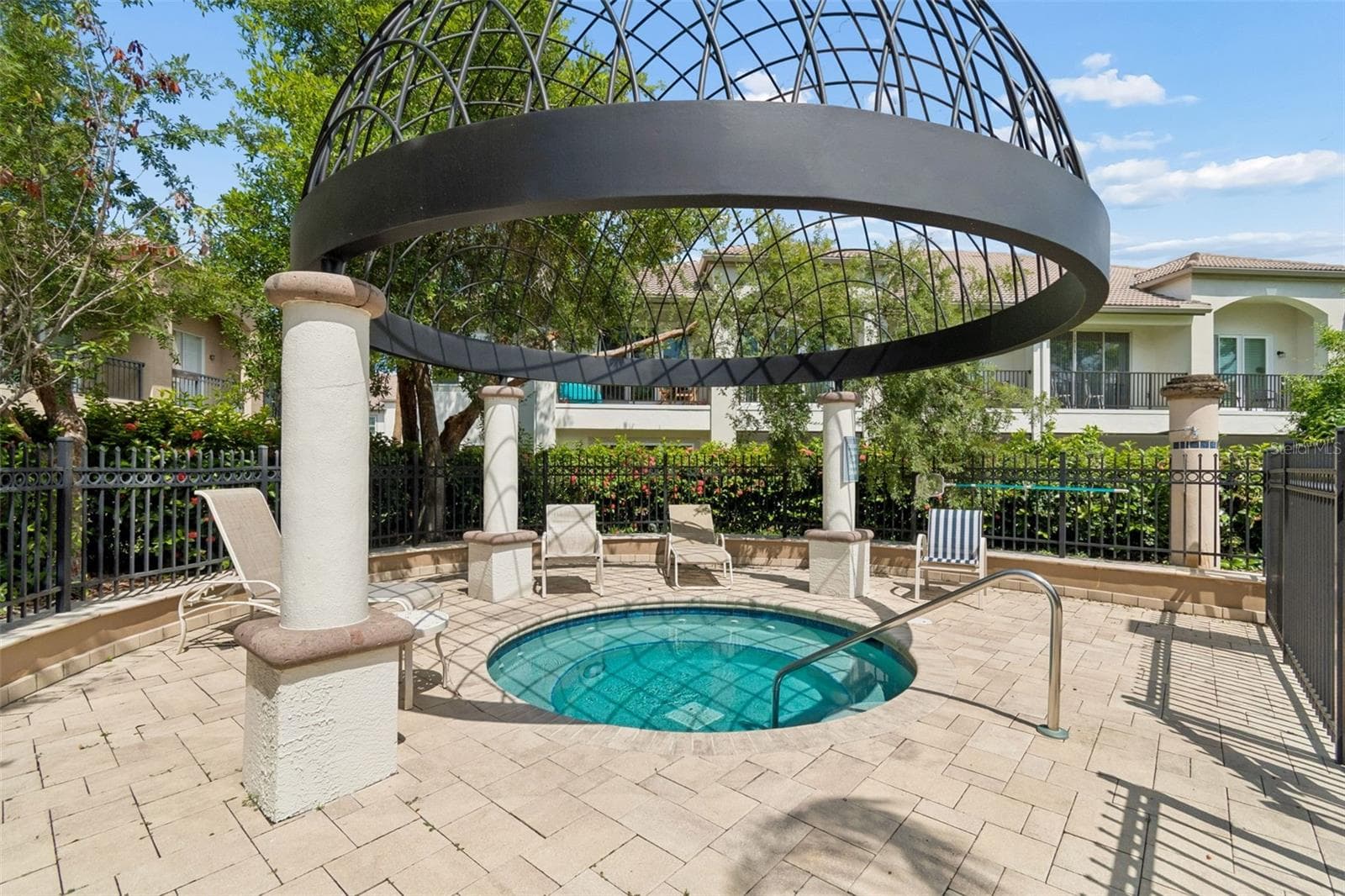 Condominium at 816 NORMANDY TRACE RD, TAMPA, photo 44 of 58