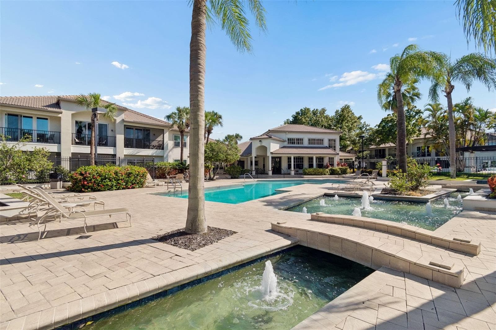 Condominium at 816 NORMANDY TRACE RD, TAMPA, photo 49 of 58