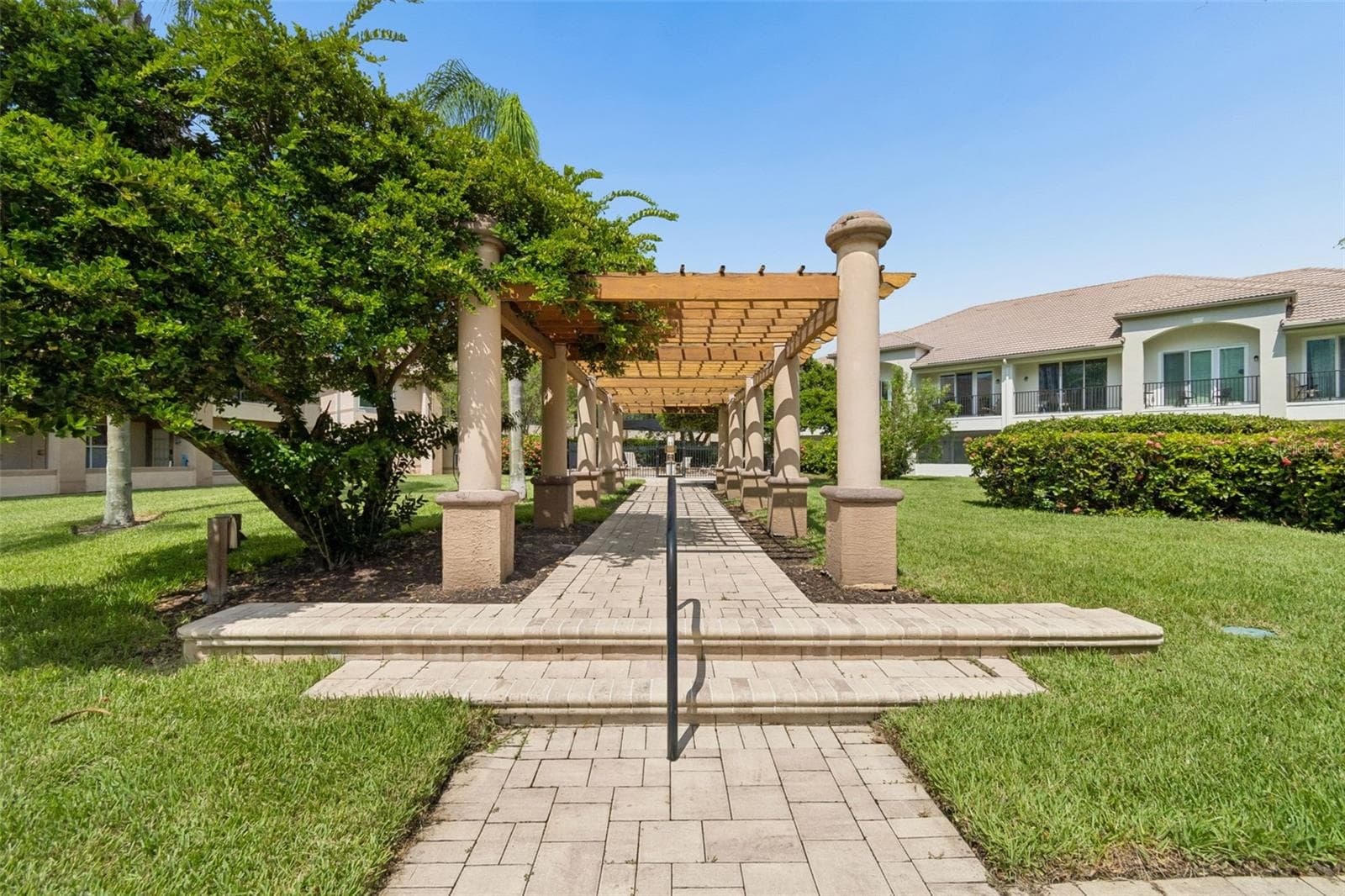 Condominium at 816 NORMANDY TRACE RD, TAMPA, photo 51 of 58