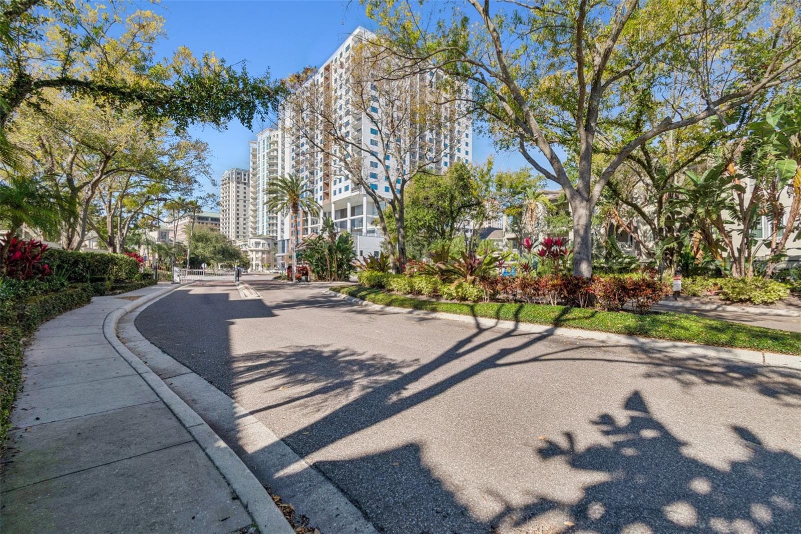 Condominium at 816 NORMANDY TRACE RD, TAMPA, photo 57 of 58