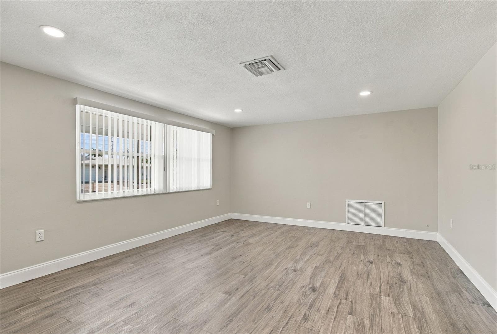 Single Family Residence at 3625 COCKATOO DR, NEW PORT RICHEY, photo 6 of 40