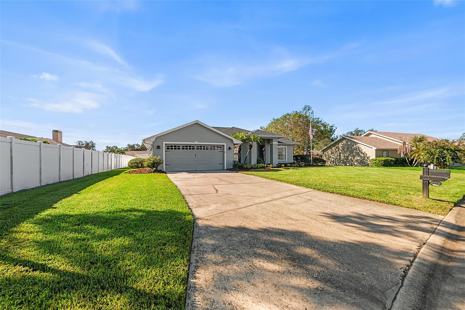Single Family Residence at 435 LAKE HARRIS DR, LAKELAND, photo 3 of 49