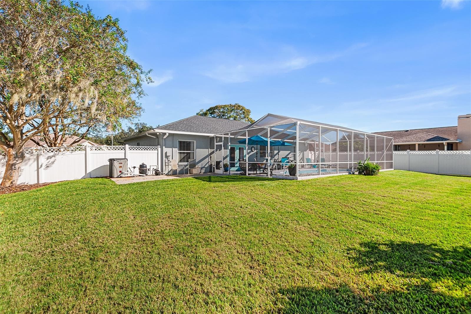 Single Family Residence at 435 LAKE HARRIS DR, LAKELAND, photo 5 of 49