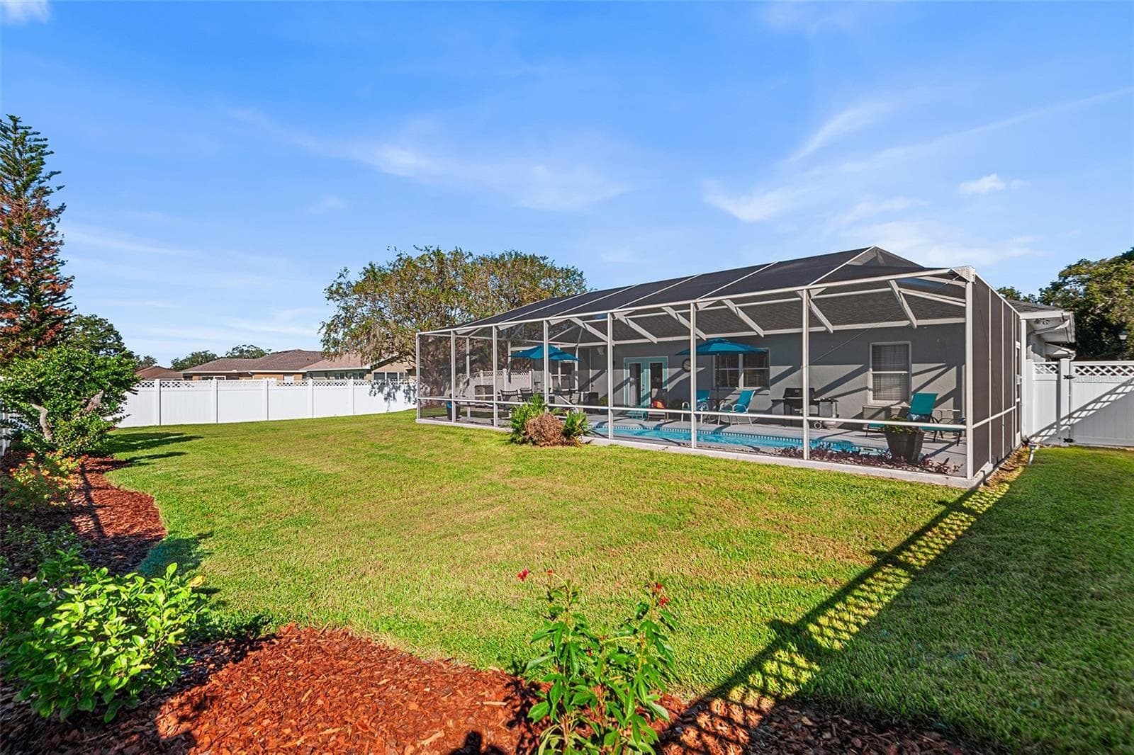 Single Family Residence at 435 LAKE HARRIS DR, LAKELAND, photo 7 of 49