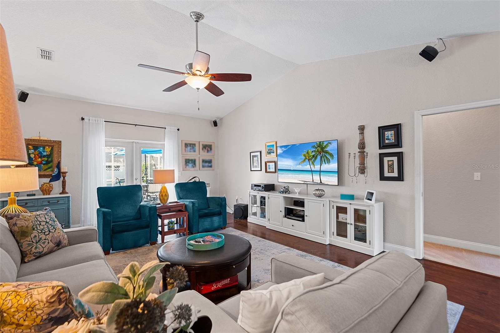 Single Family Residence at 435 LAKE HARRIS DR, LAKELAND, photo 10 of 49