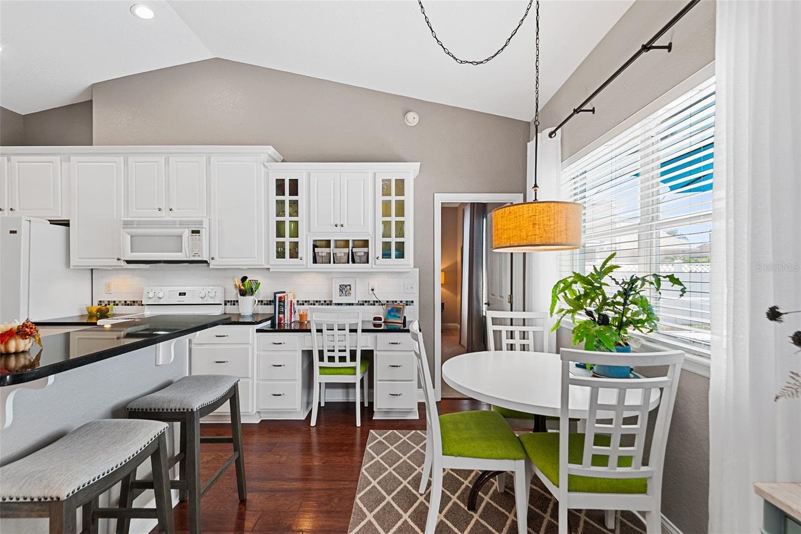 Single Family Residence at 435 LAKE HARRIS DR, LAKELAND, photo 20 of 49