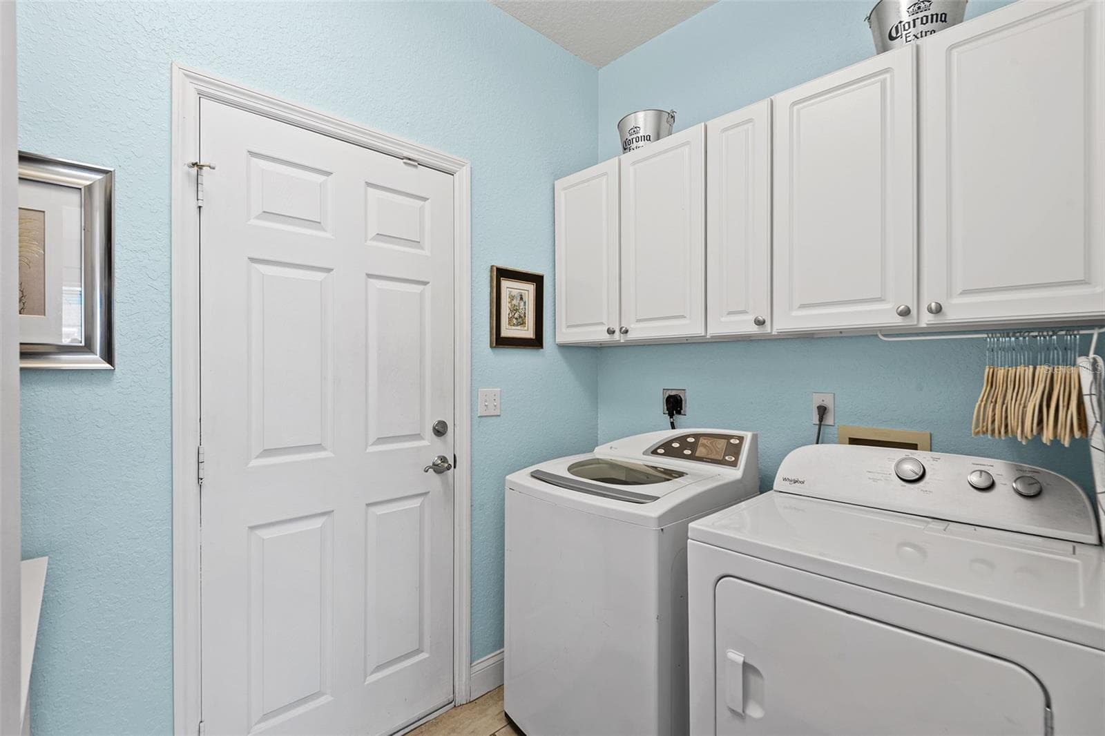 Single Family Residence at 435 LAKE HARRIS DR, LAKELAND, photo 33 of 49