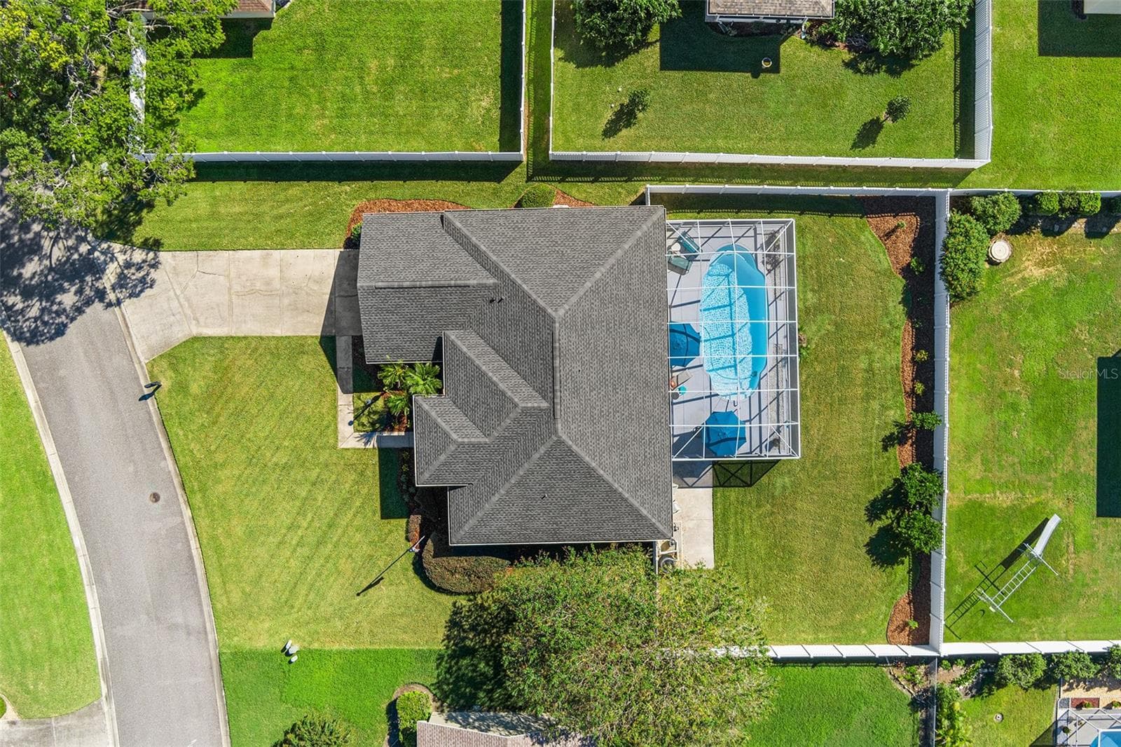 Single Family Residence at 435 LAKE HARRIS DR, LAKELAND, photo 41 of 49