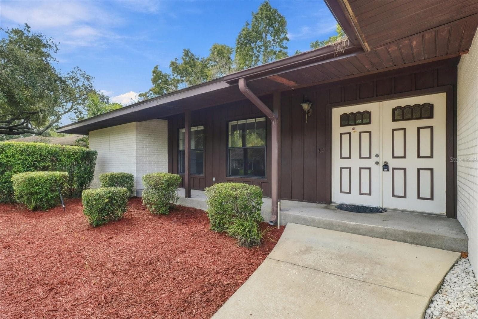 Single Family Residence at 30 SYCAMORE CIR, HOMOSASSA, photo 3 of 44