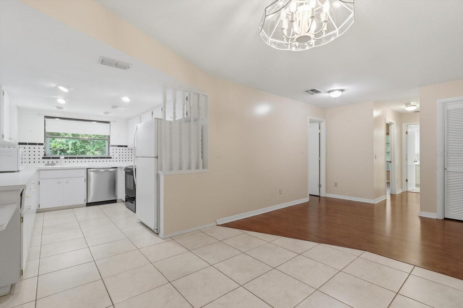 Single Family Residence at 30 SYCAMORE CIR, HOMOSASSA, photo 18 of 44