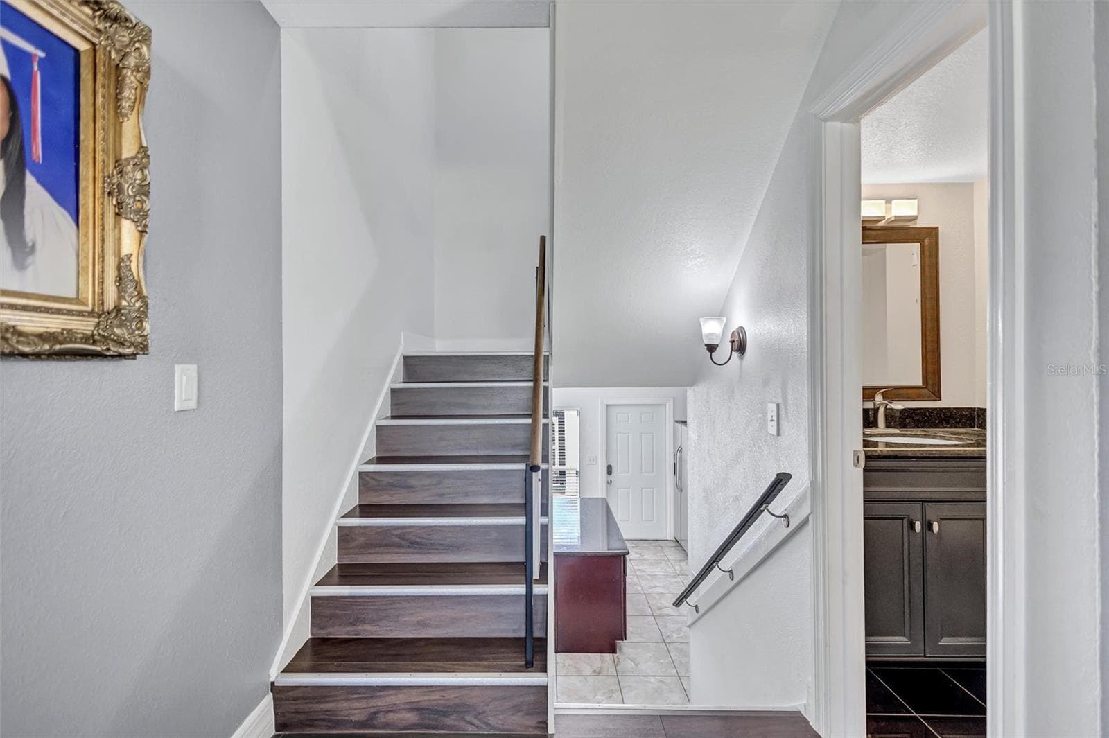 Townhouse at 4515 LA CAPRI CT, TAMPA, photo 11 of 36