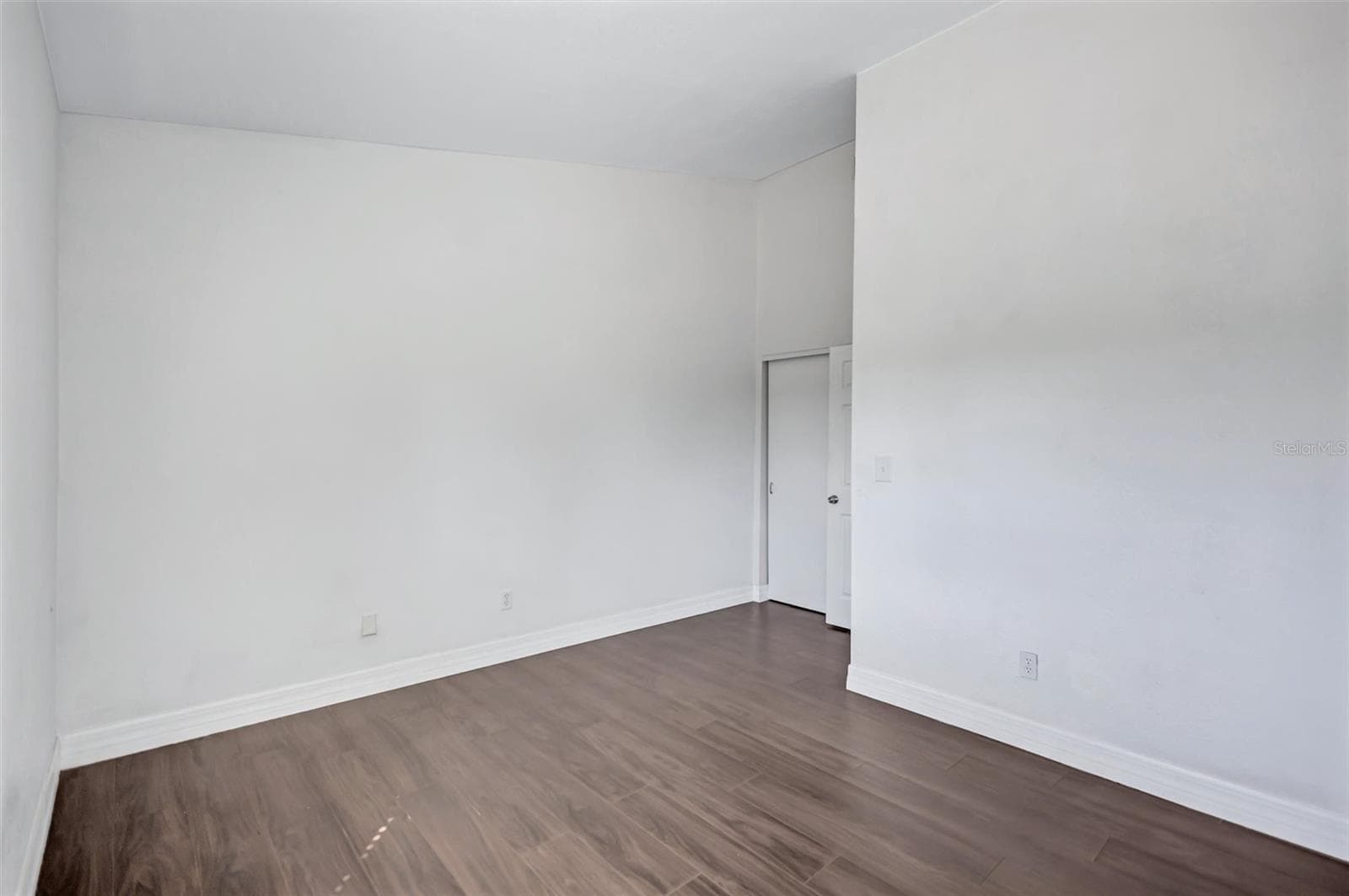 Townhouse at 4515 LA CAPRI CT, TAMPA, photo 19 of 36