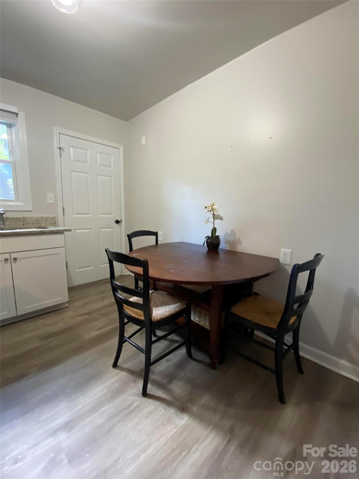 Single Family Residence at 2906 Rush Avenue, Charlotte, photo 11 of 26
