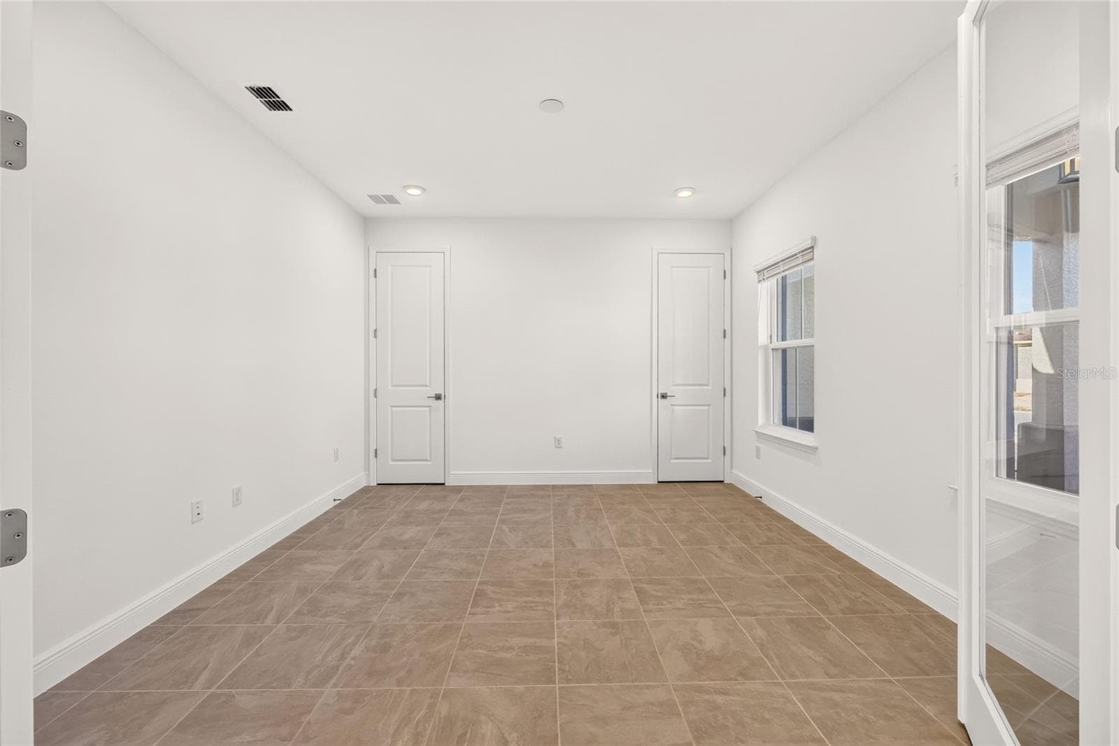 Single Family Residence at 8632 SW 99TH CIR, OCALA, photo 11 of 45