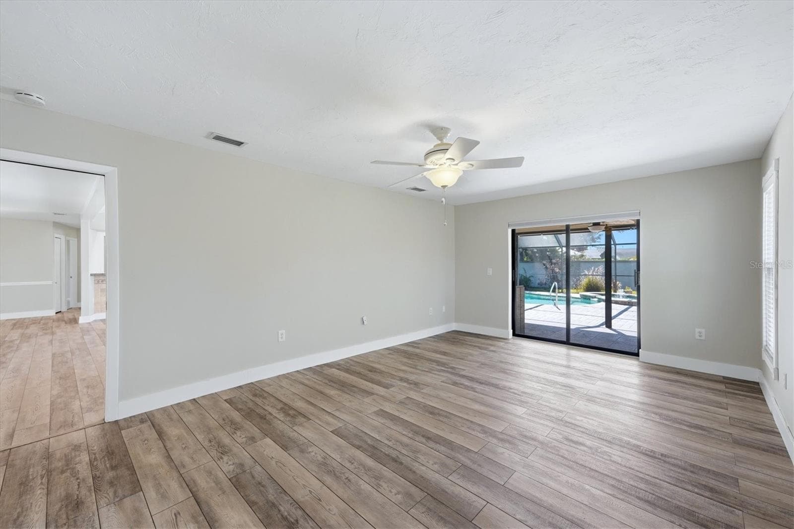 Single Family Residence at 6993 COUNTRY LAKES CIR, SARASOTA, photo 24 of 73