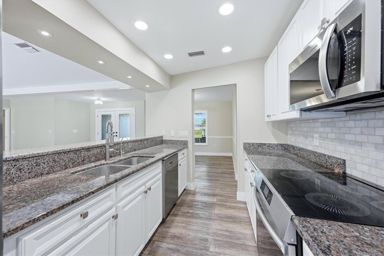 Single Family Residence at 6993 COUNTRY LAKES CIR, SARASOTA, photo 26 of 73